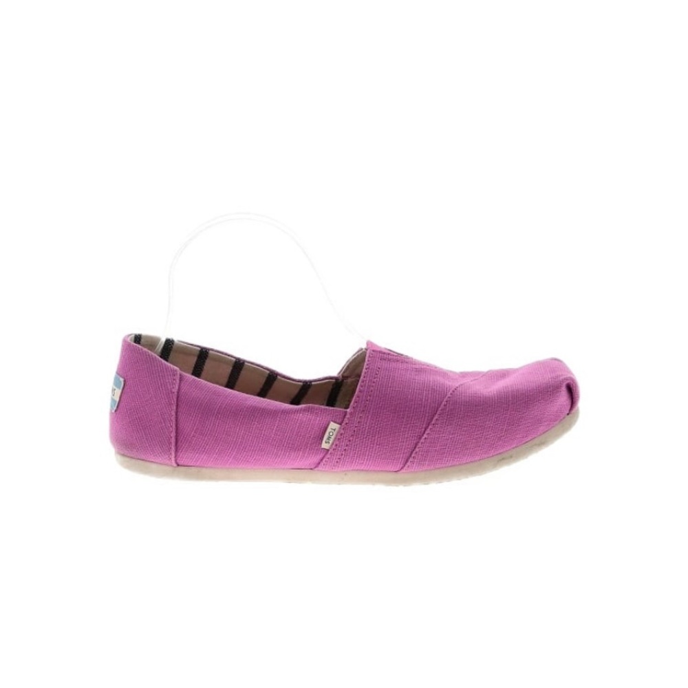Toms size 10 burgundy flats.